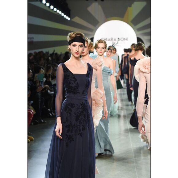 Chiara BoniVelvet Embroidery Elise Gown Midnight Size 38 (US2) - Picture 1 of 8